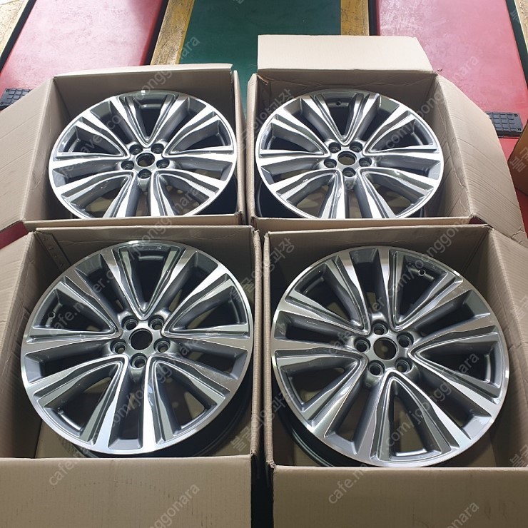 링컨 MKZ 20인인치 순정휠 (무기스)  휠 판매 합니다 