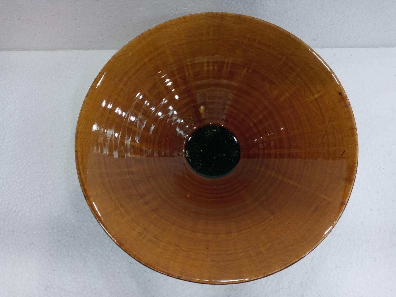 환상적인 색깔의 다완