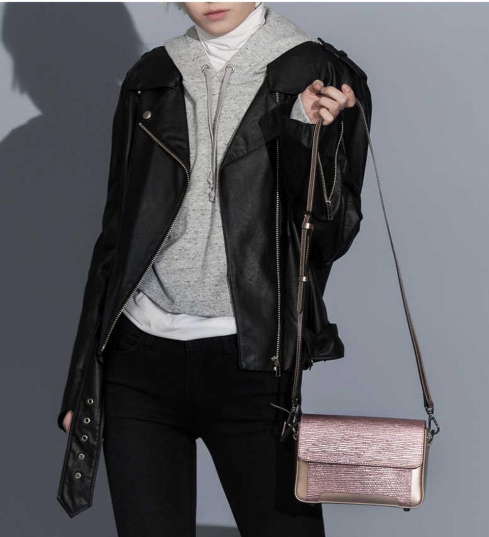 새상품!H by이카트리나 뉴욕가방