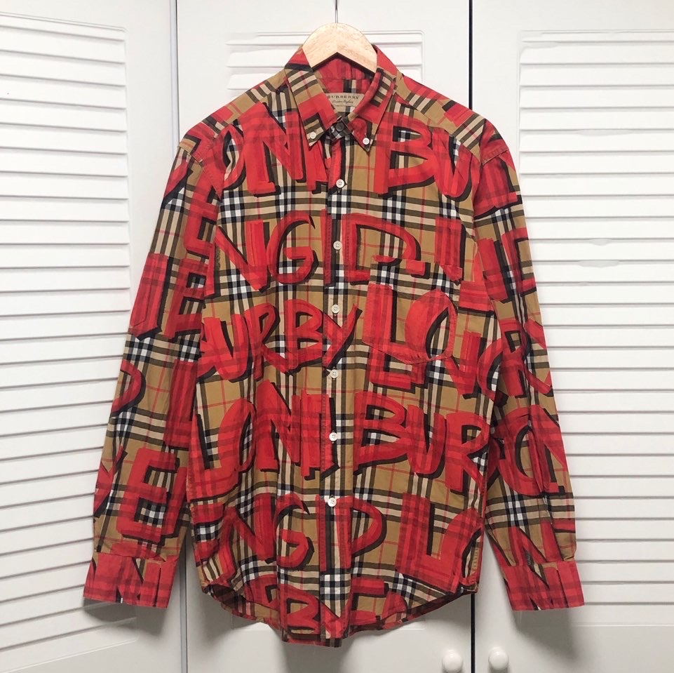 네고가능!! 버버리 그래피티 체크셔츠 S+ 판매합니다!!!!