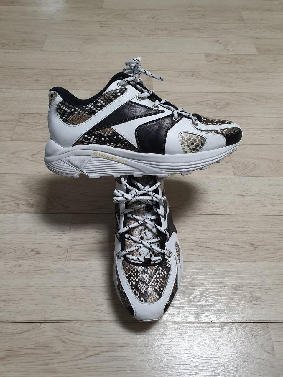 270 브래드 스튜디오 정품 운동화 슈즈  가죽 270사이즈 완전깨끗해요