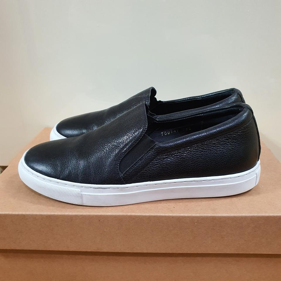 MCM 정품235사이즈