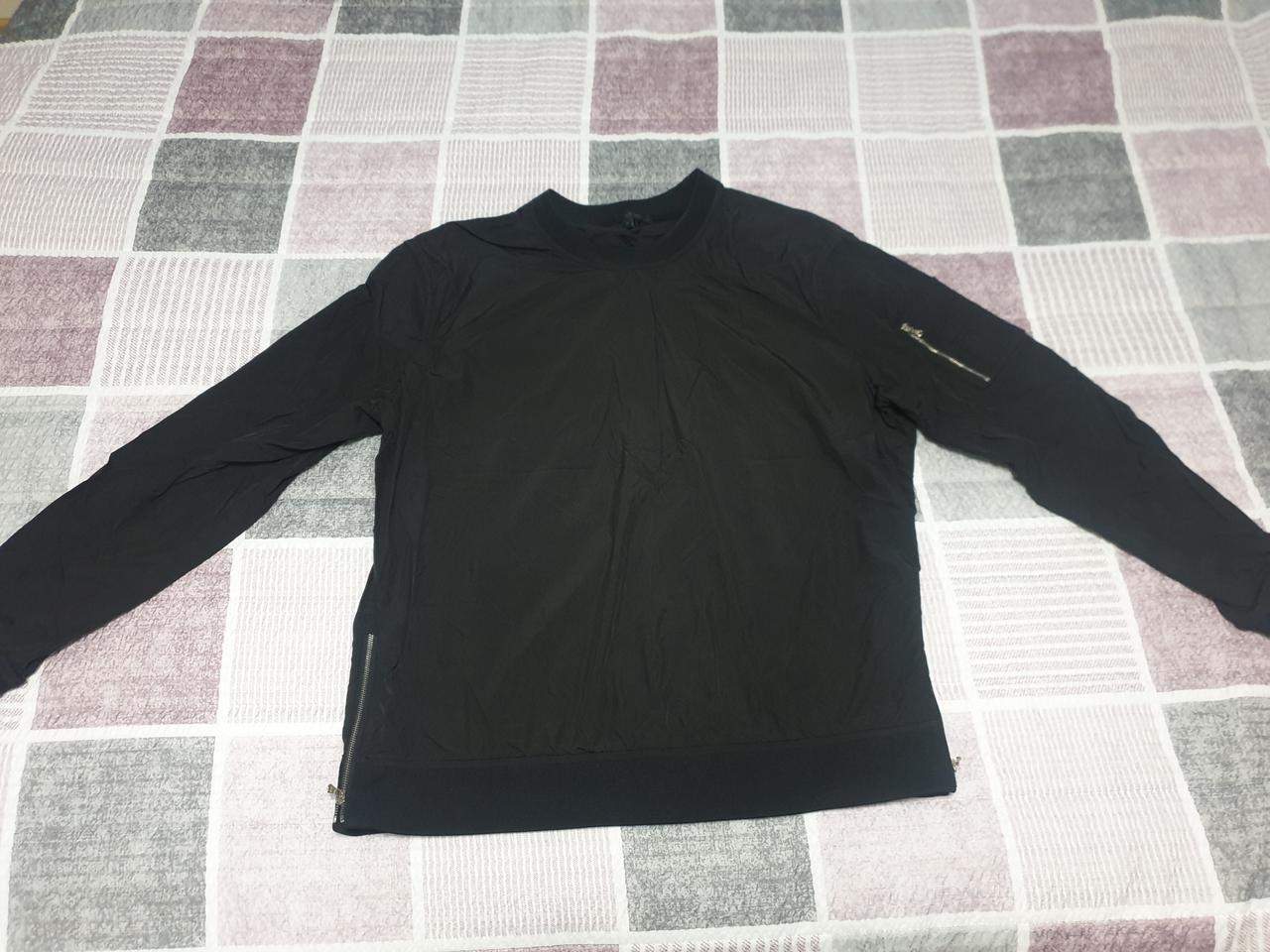 질스튜어트 티셔츠팝니다