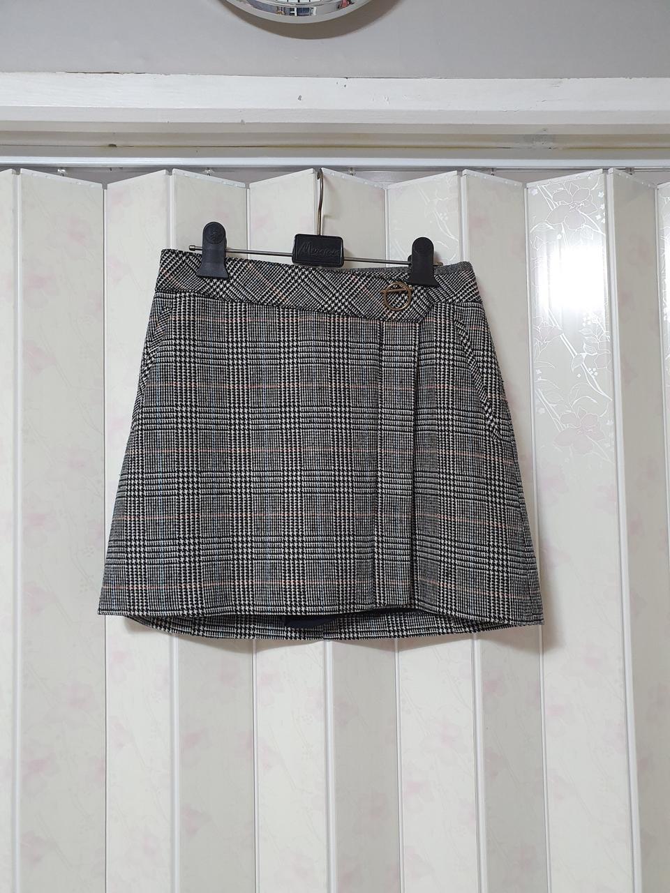 올리비아로렌 체크 모직 미니스커트 55