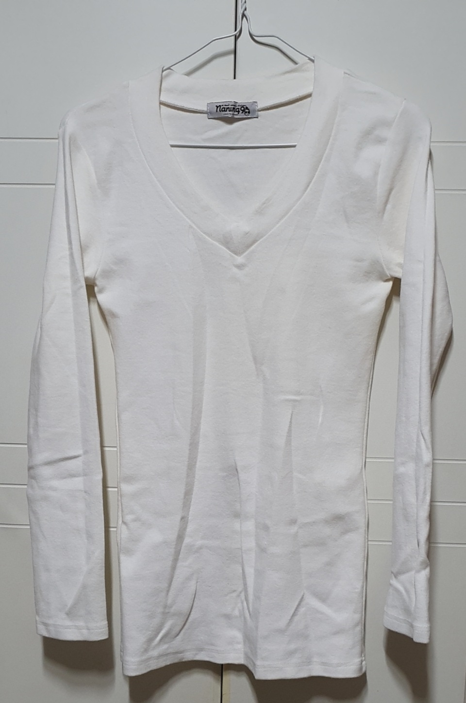 브이넥티(새상품)(크림)