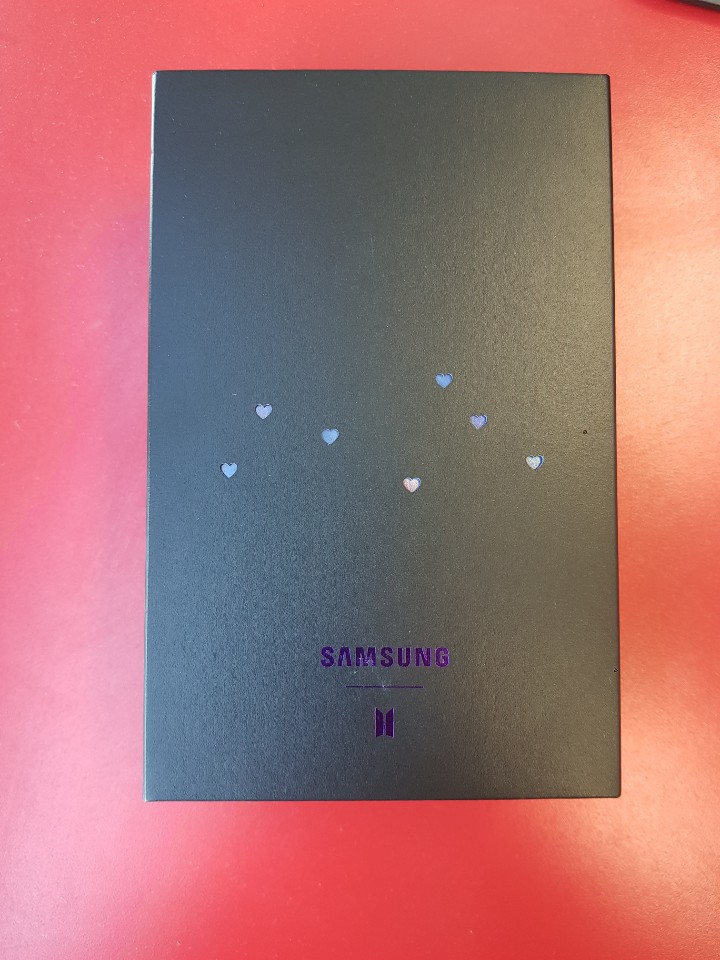 갤럭시버즈 플러스 방탄에디션 미개봉