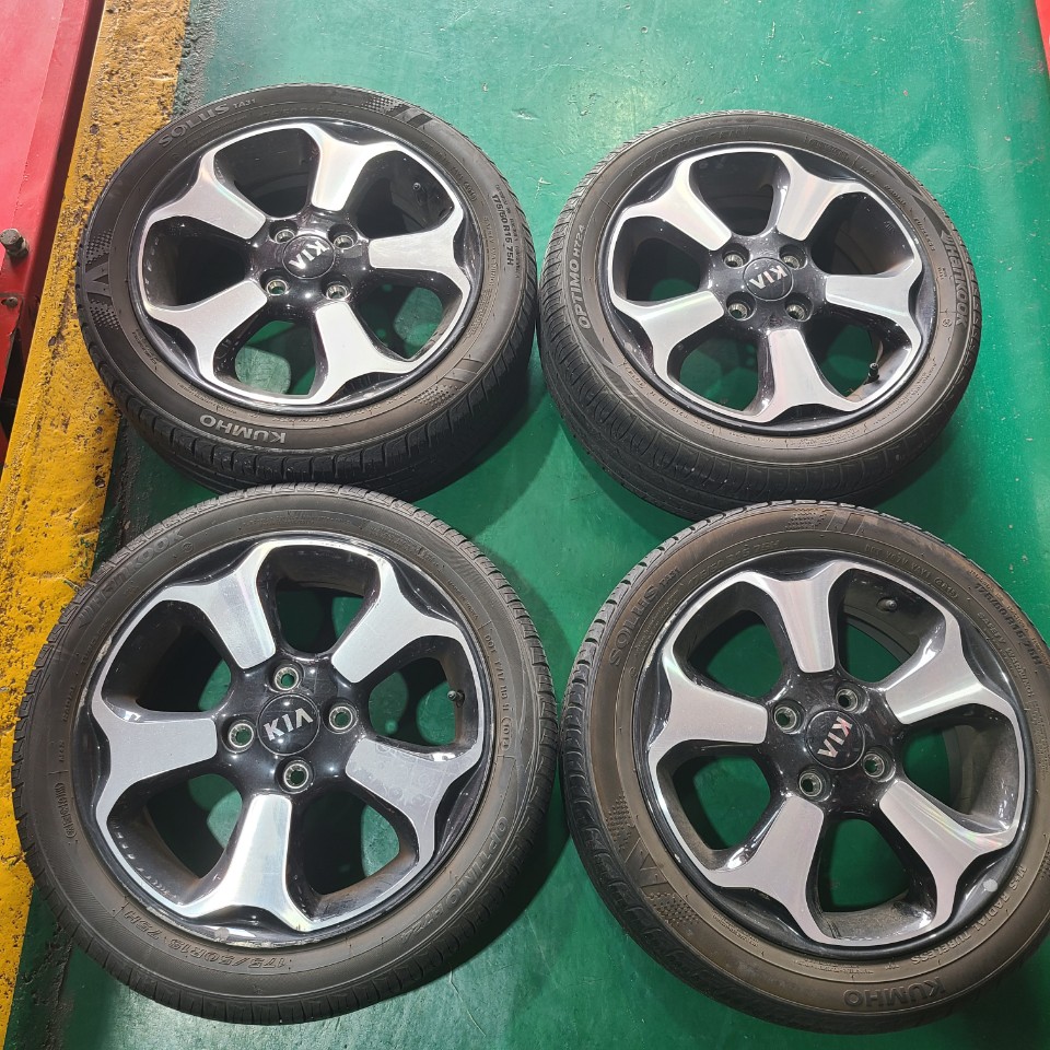 레이 15인치 순정휠 중고 휠 타이어 판매 합니다 