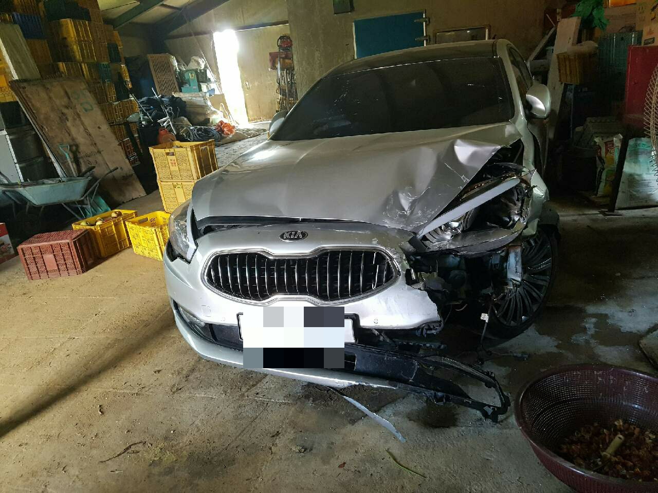 K9 15년식 3.8 중고 분해 부속 판매합니다