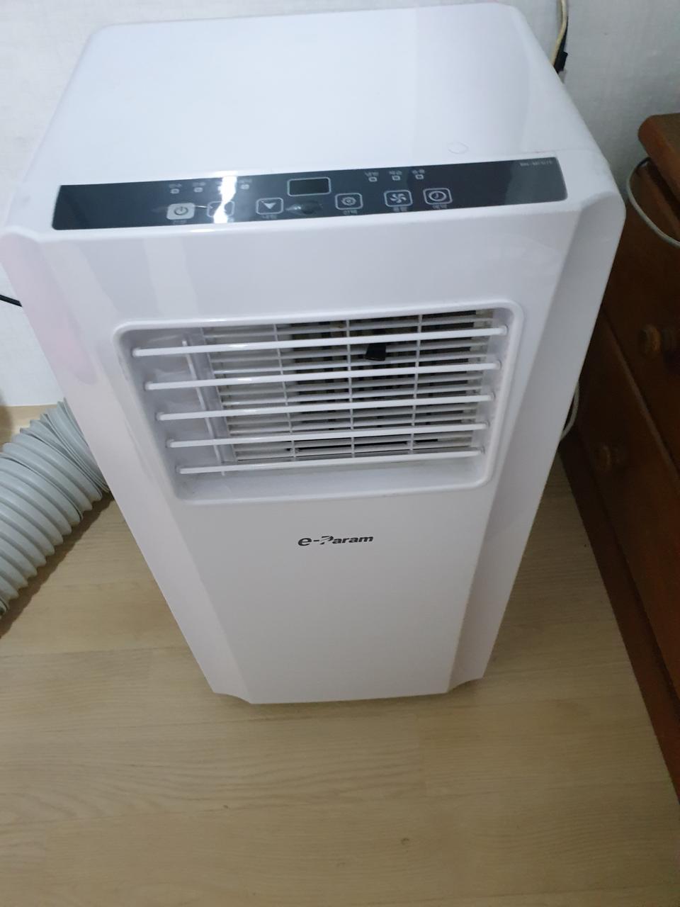 이동식 에어컨 겸 제습기 판매합니다