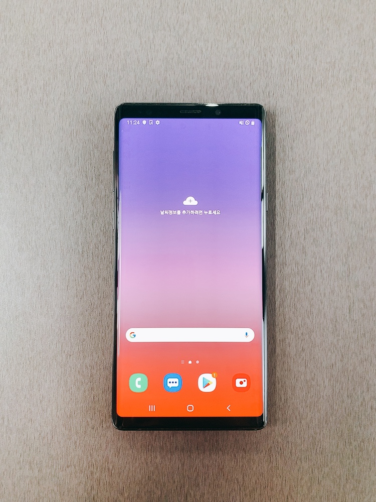 삼성 갤럭시 노트9 128기가 깔끔한 미드나잇 블랙 색상 판매하려 합니다