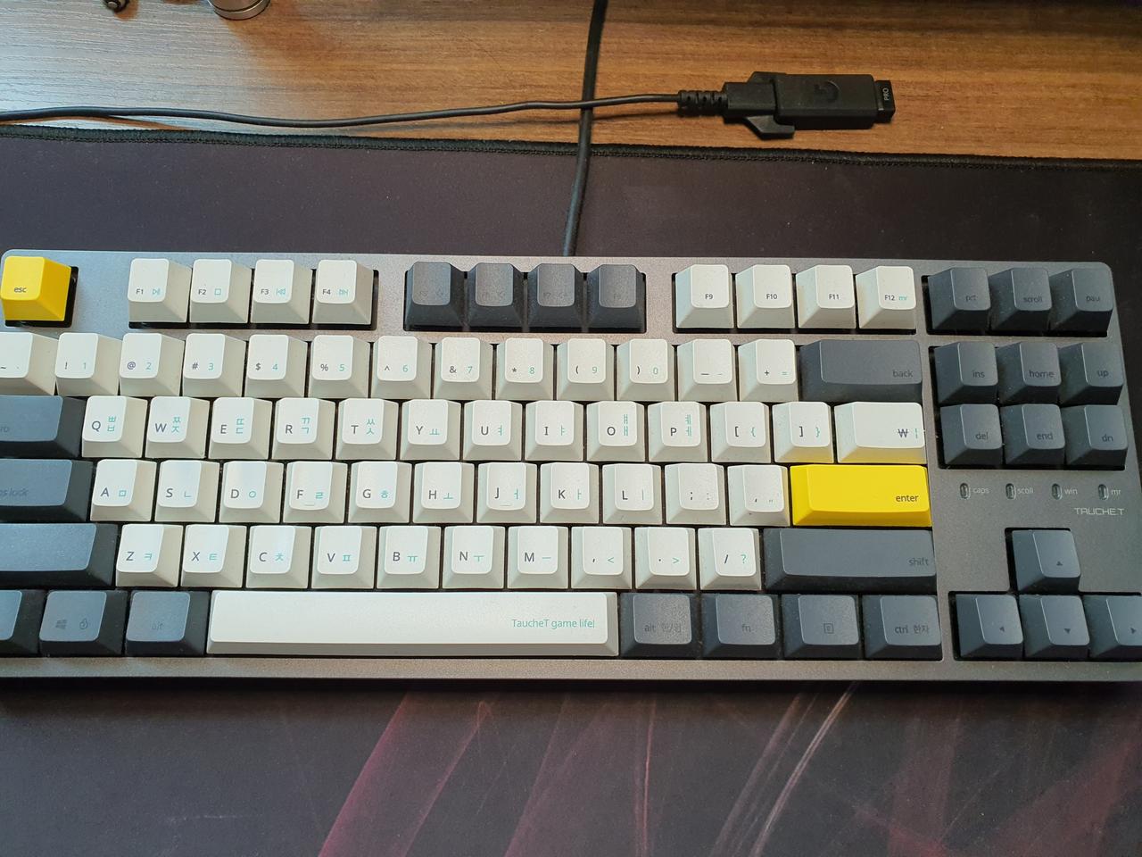 토체티 다크 그레이 적축 키보드 팝니다.