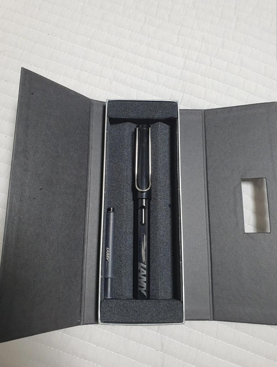 라미 사파리 만년필 블랙(각인없음)