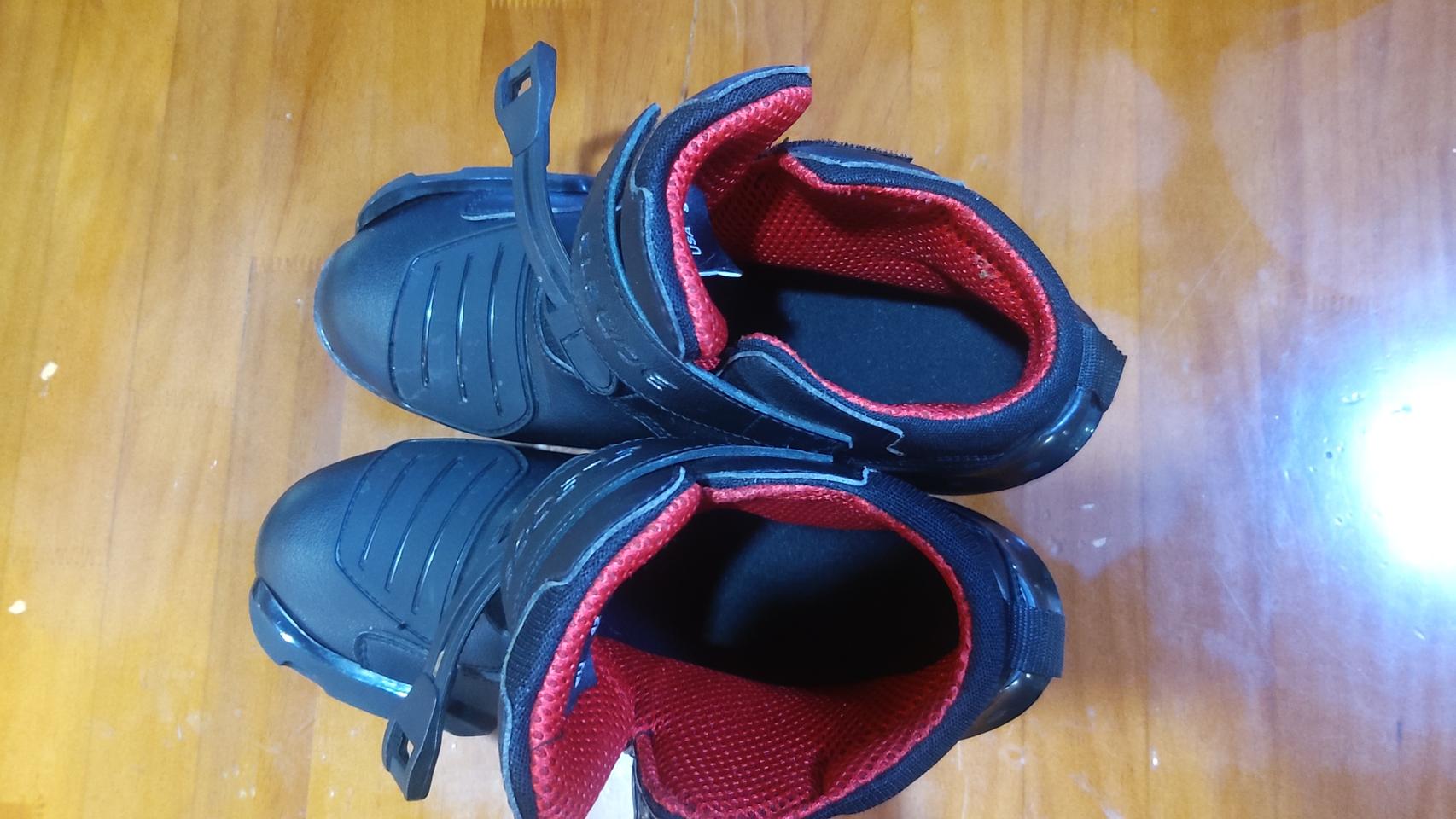 엘르원 메쉬 오토바이 숏부츠 팔아요~