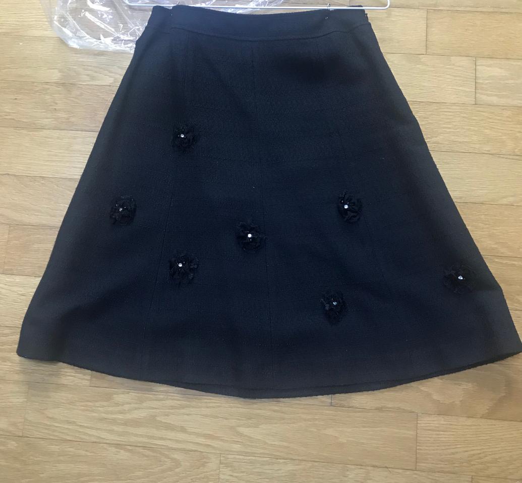 아나카프리 꽃 코사지 스커트