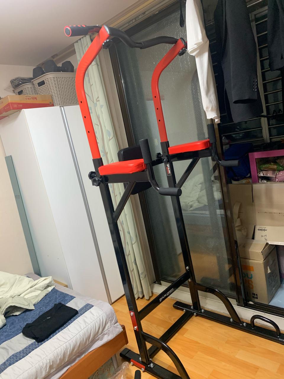 바로가져가세요) 헬스, 턱걸이 기구[치닝디핑] 새거 팝니다