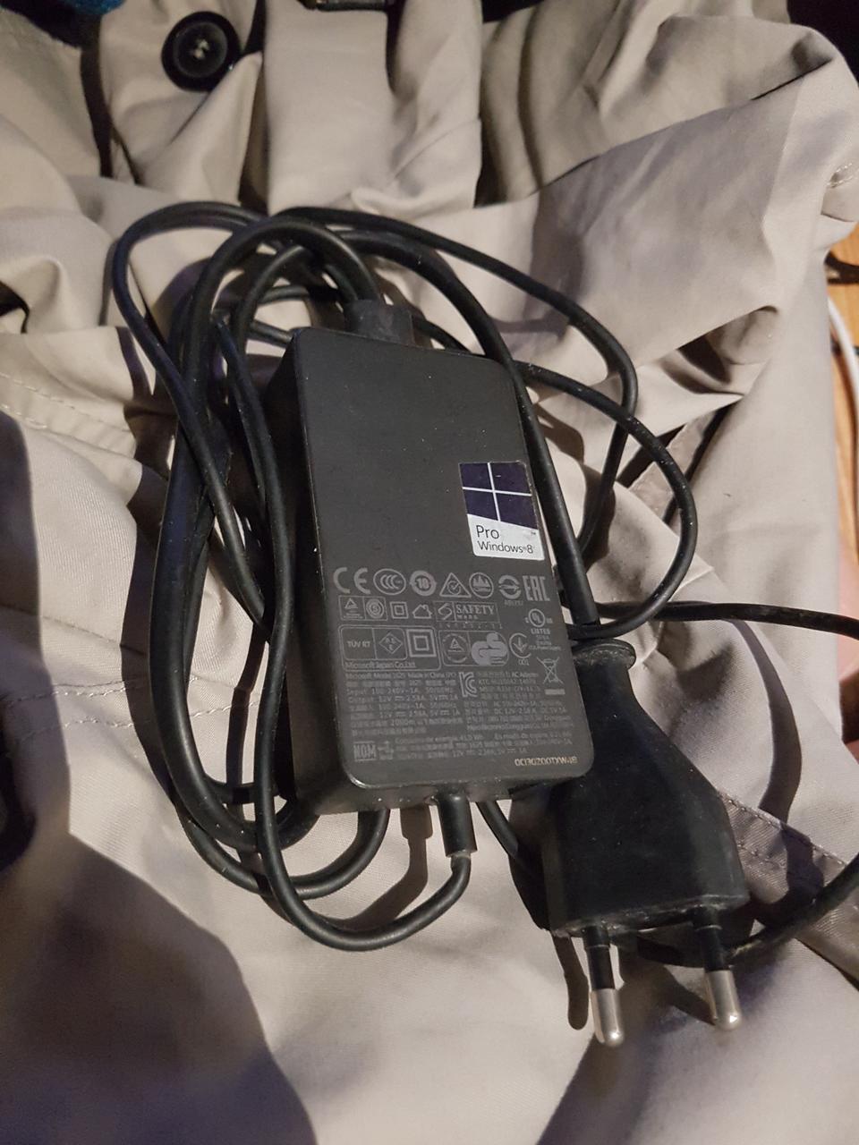 서피스프로 아답터 팝니다