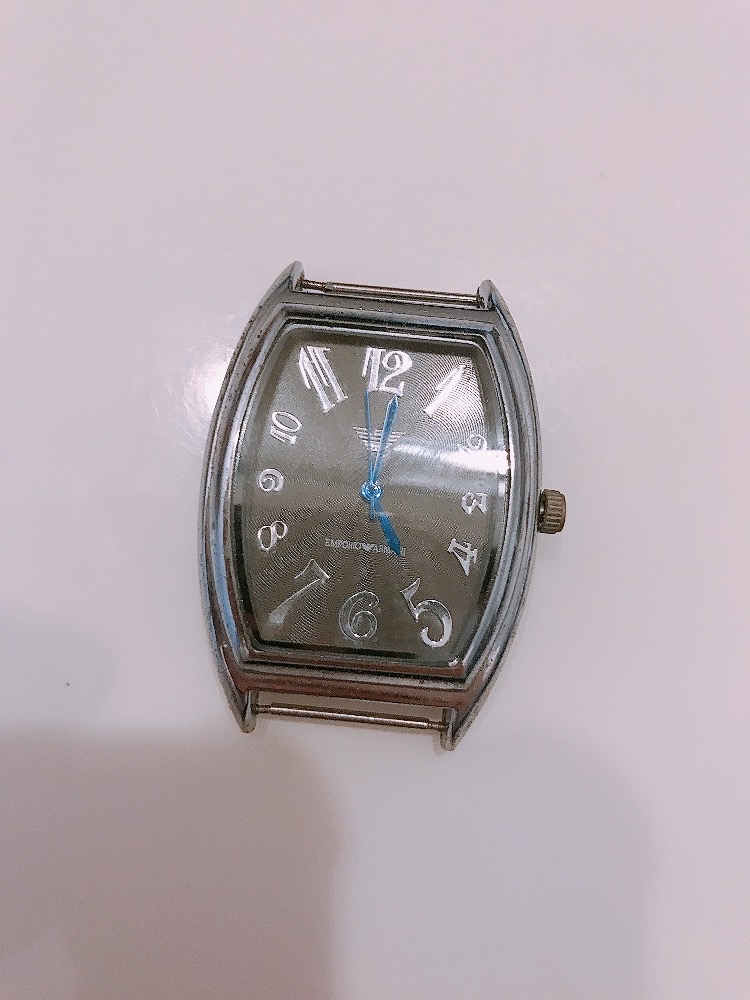 부품용 알마니 시계팔아요~