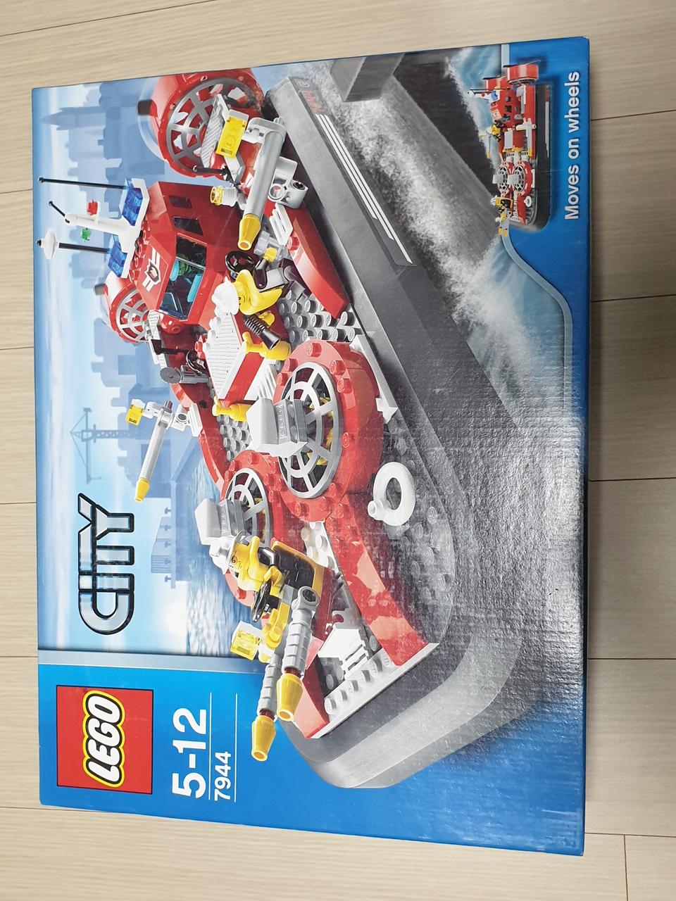 레고 7944 판매합니다