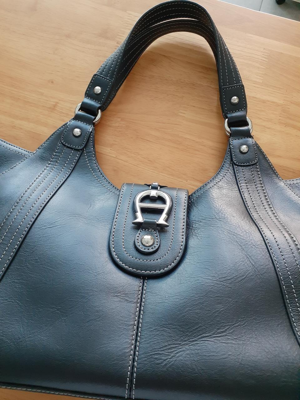 아이그너 숄더앤토트백 정품*가격인하*