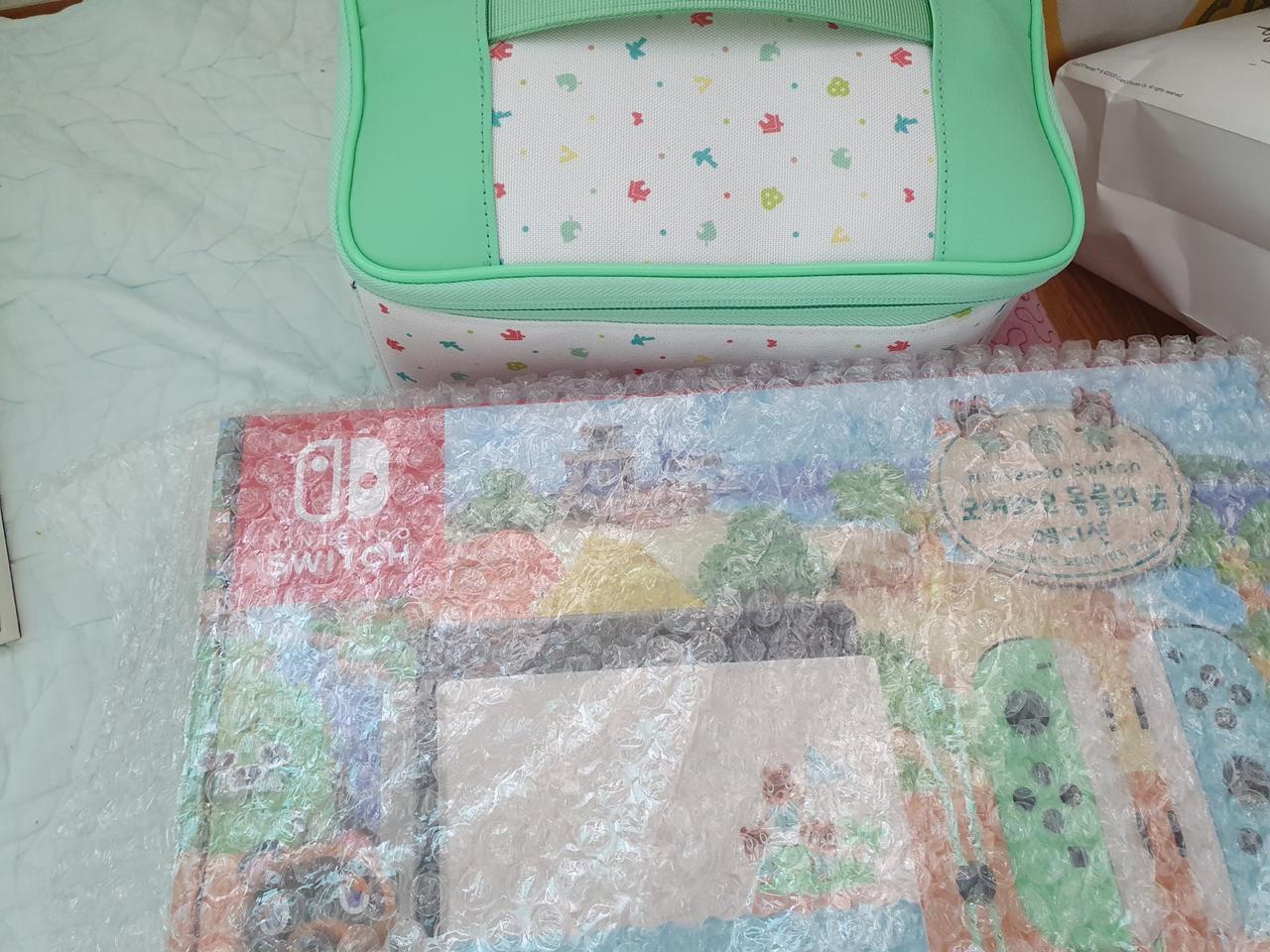 닌텐도 스위치 동물의숲 에디션