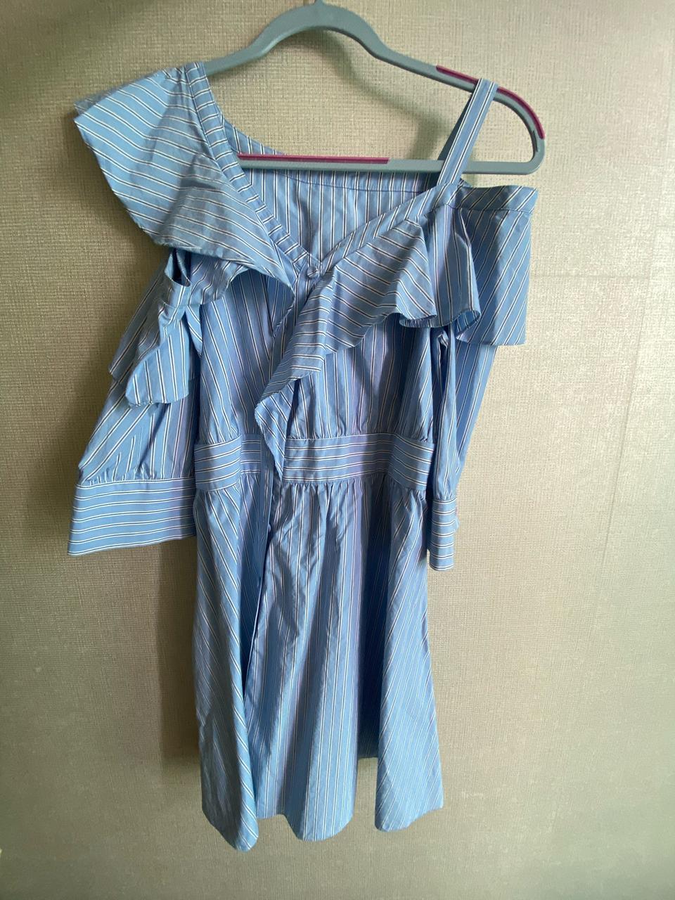 Lap 오픈 숄더 원피스