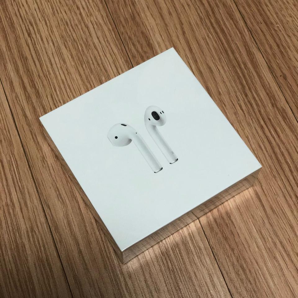 미개봉 Apple 에어팟 2세대 유선 충전 모델