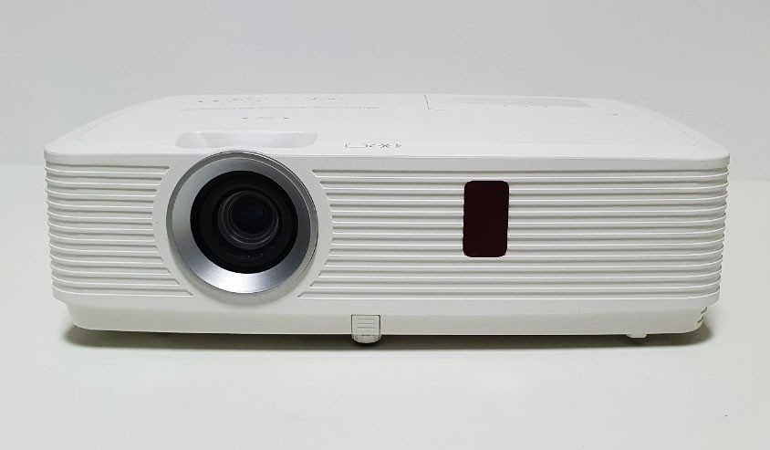 가성비 좋은 캐논 빔프로젝터 CLP-306 팝니다.