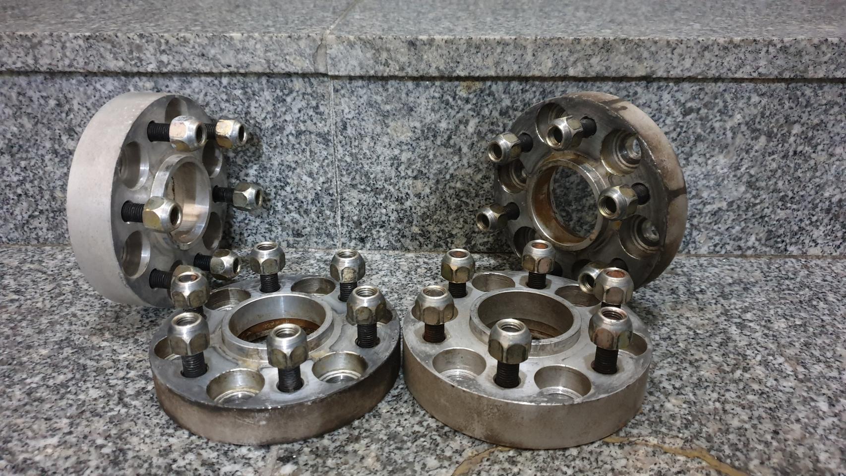 SUV용 휠허브스페이스