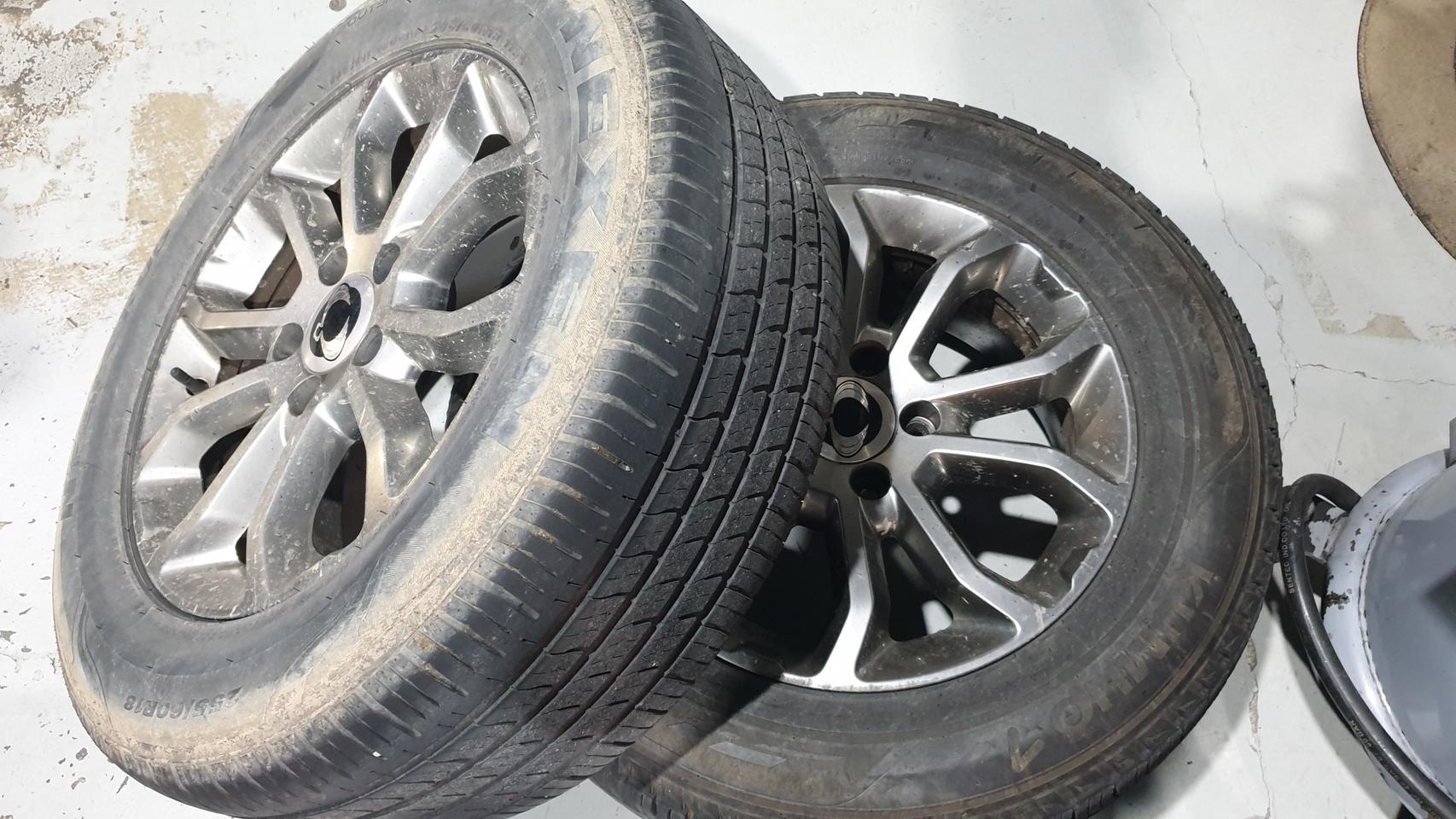 코란도스포츠 순정 휠 타이어