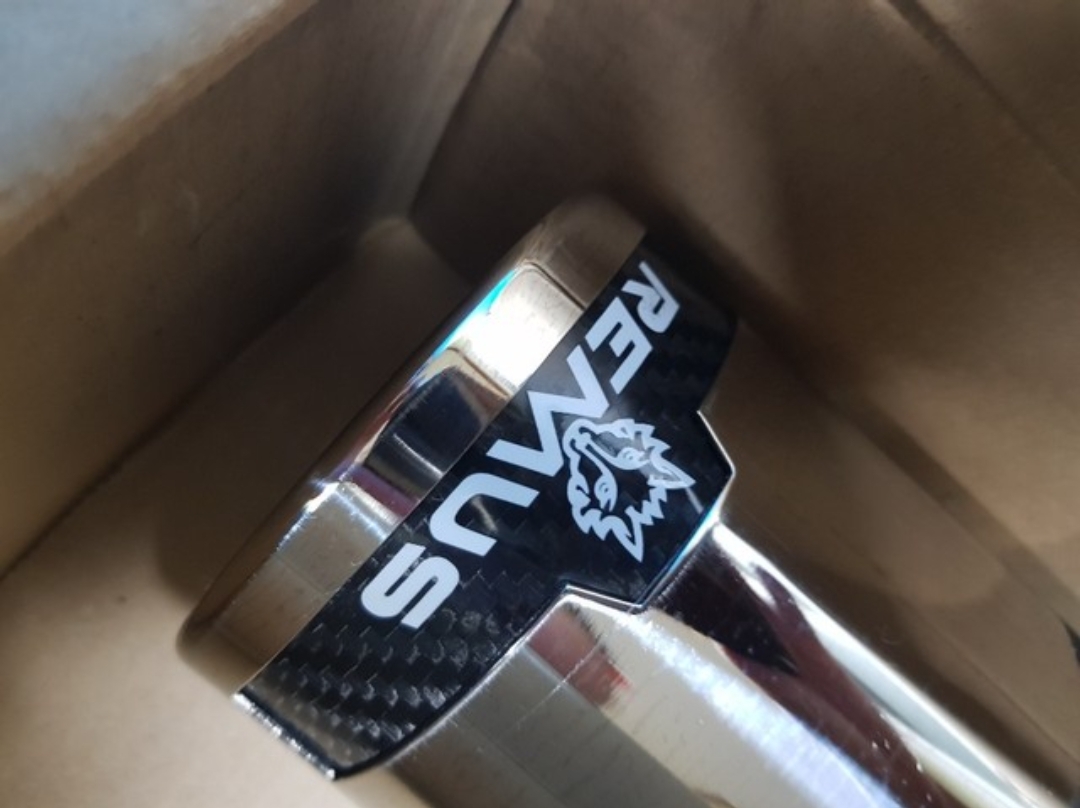 REMUS 레무스 머플러팁 1쌍