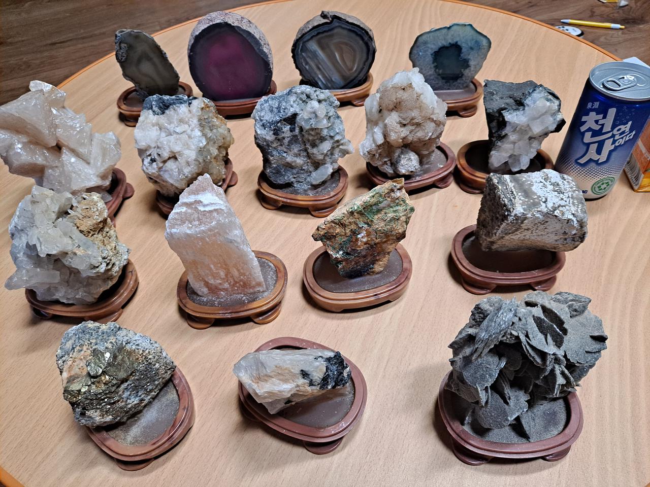 수정수석 /만호석./방해석/어안석/  등 수석 16점 150000