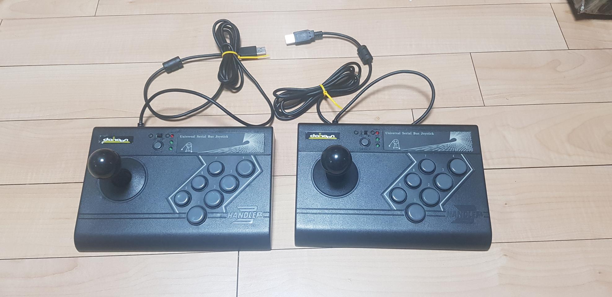 다훈전자 조이스틱2개