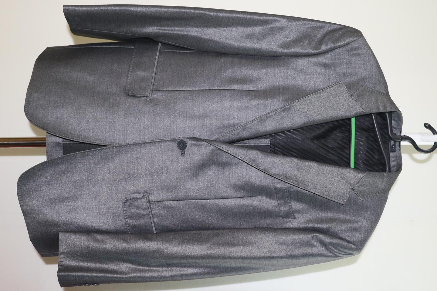 빌리디언 자켓 95 반값택포 0.9만 팝니다.