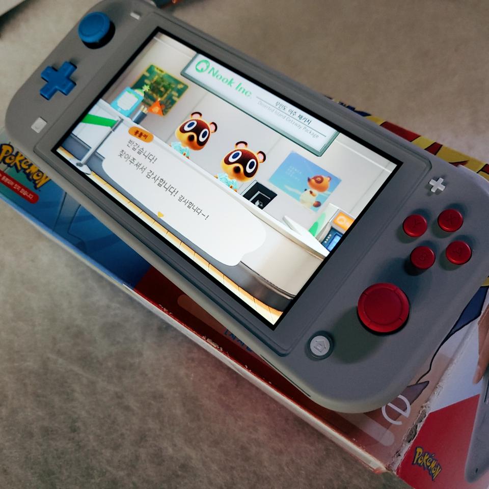 닌텐도 스위치 라이트 + 동물의숲 dl