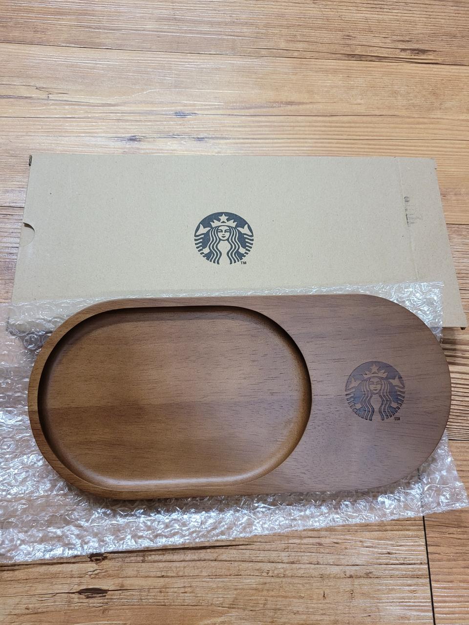 스타벅스 우드트레이