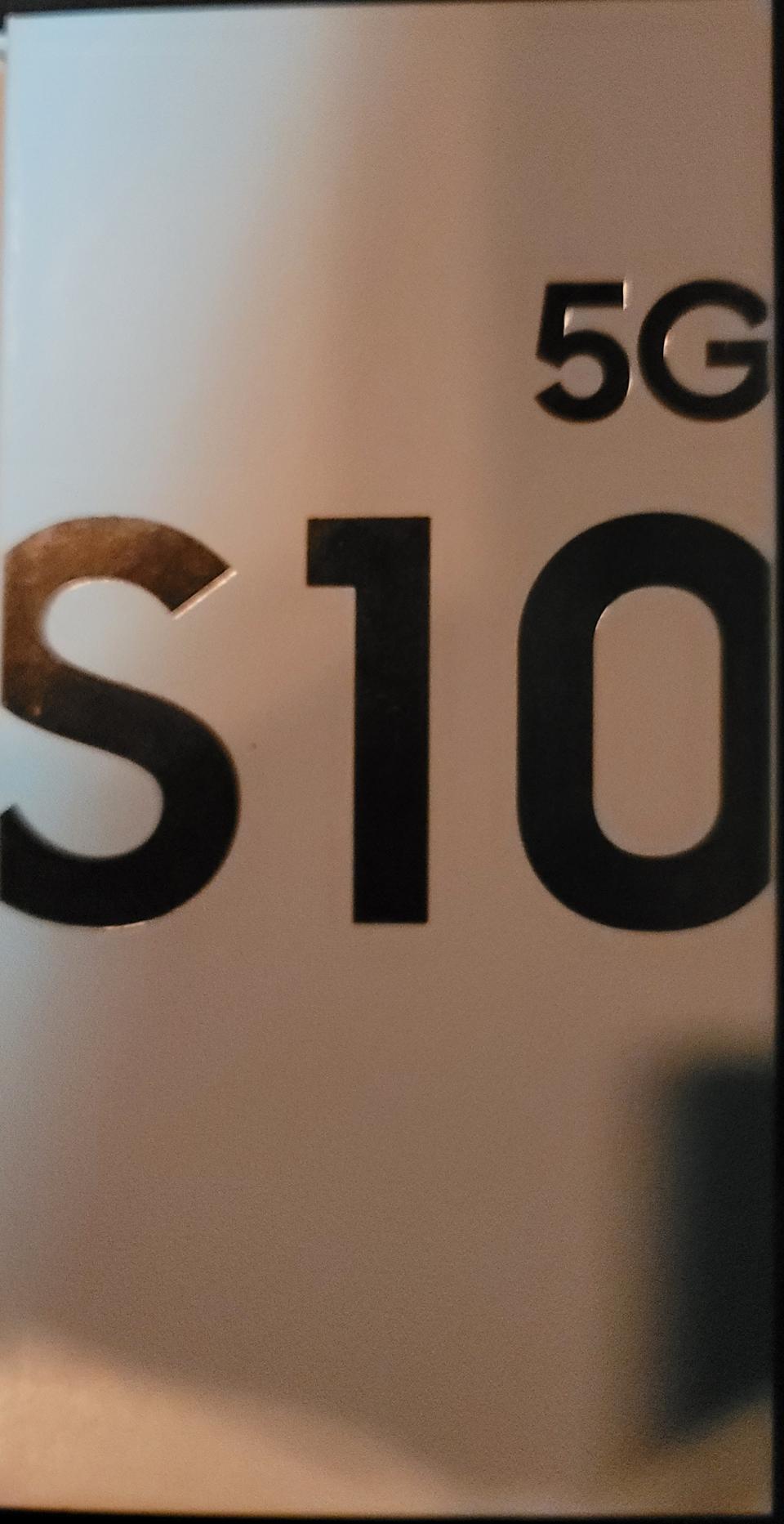 삼성갤럭시S10 5G 박스 AKG 이어폰 판매요