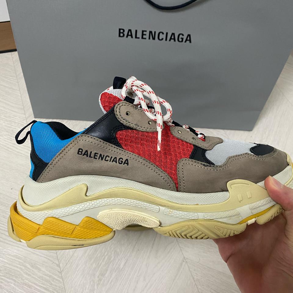 정품 발렌시아가 트리플s 42