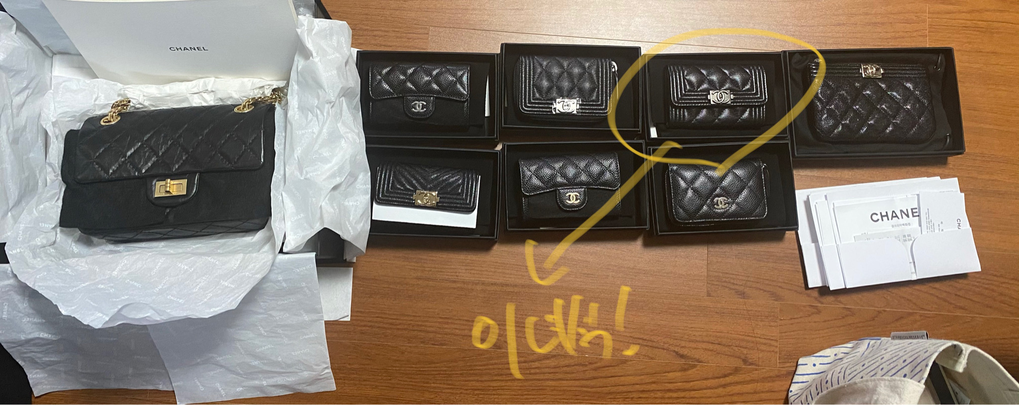 정품) 샤넬 보이 카드지갑 똑딱이 (엔틱 은장)