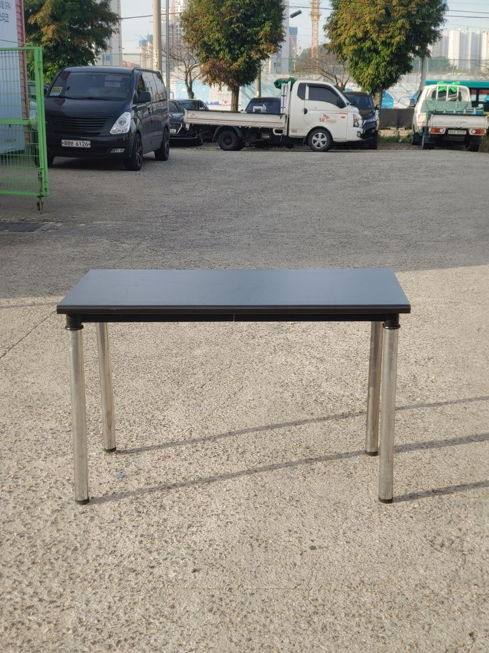 포밍테이블 판매합니다.