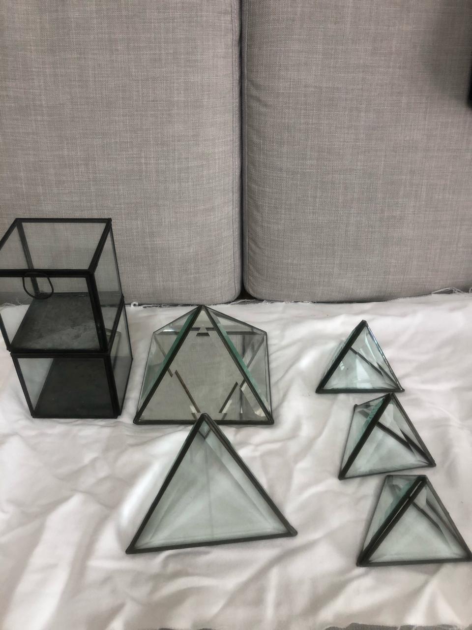 인테리어소품 유리케이스