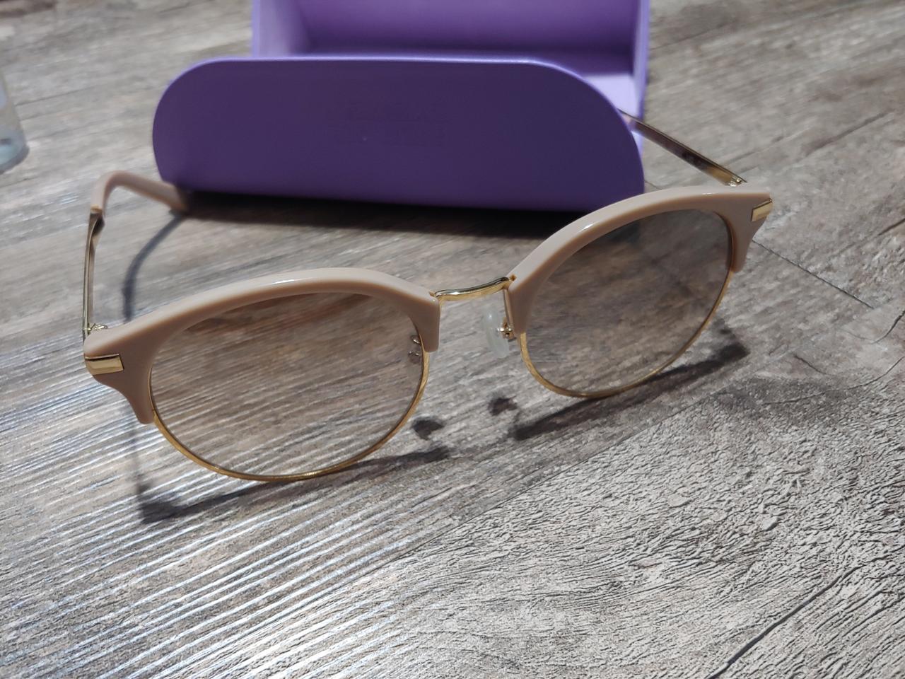 안나수이 선글라스 판매합니다!-