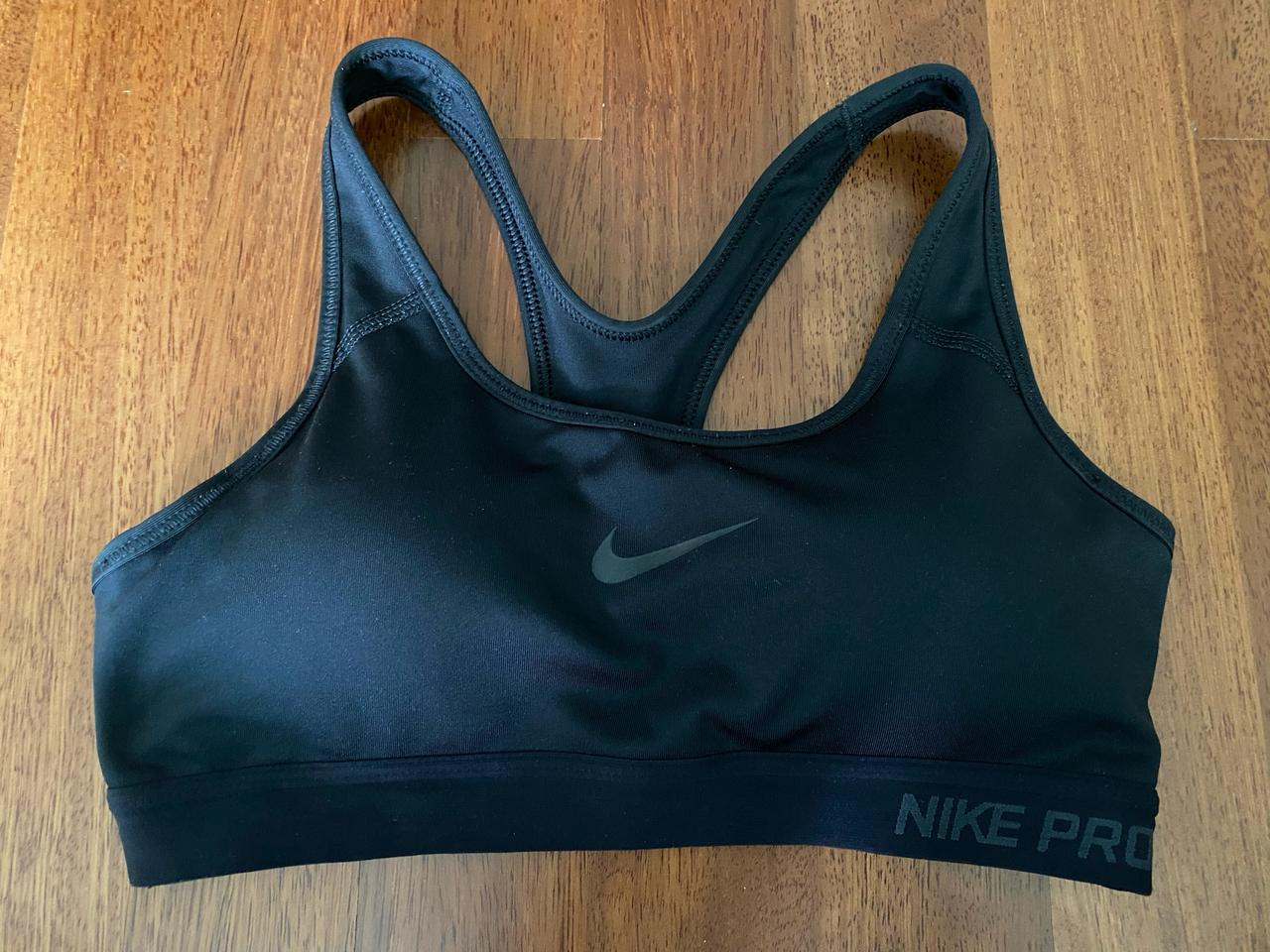 나이키 프로 스포츠브라 s