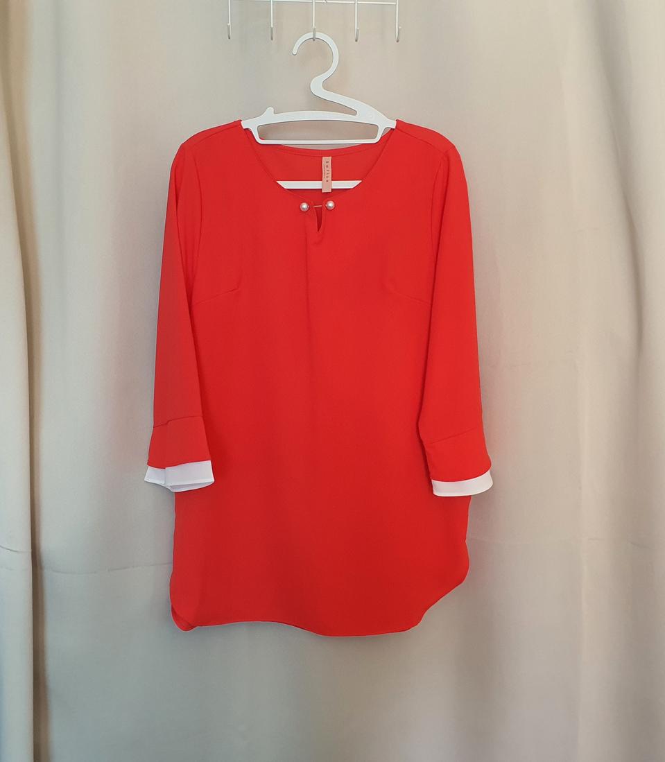 오렌지 컬러 Battue 블라우스