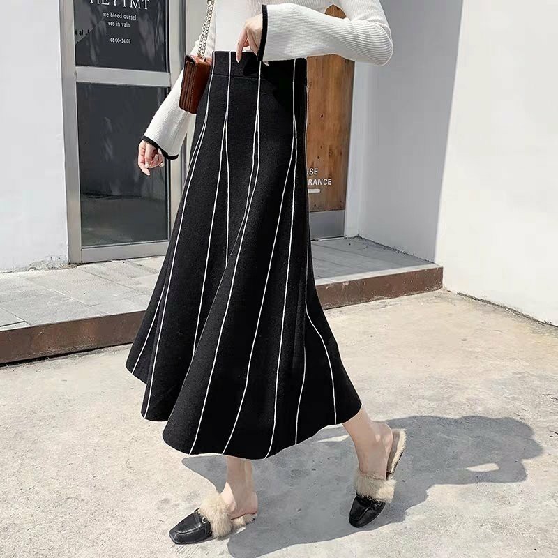 테두리 니트 스커트