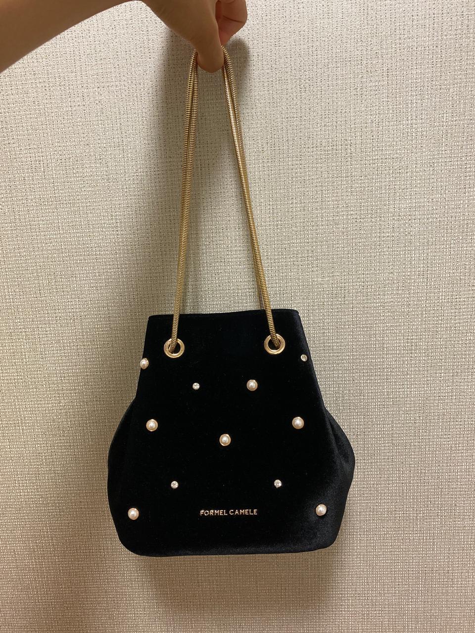 포멜카멜레 벨벳 햅번 숄더백
