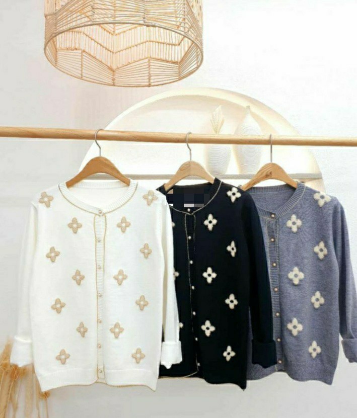 스페이스쫀득 니트 가디건