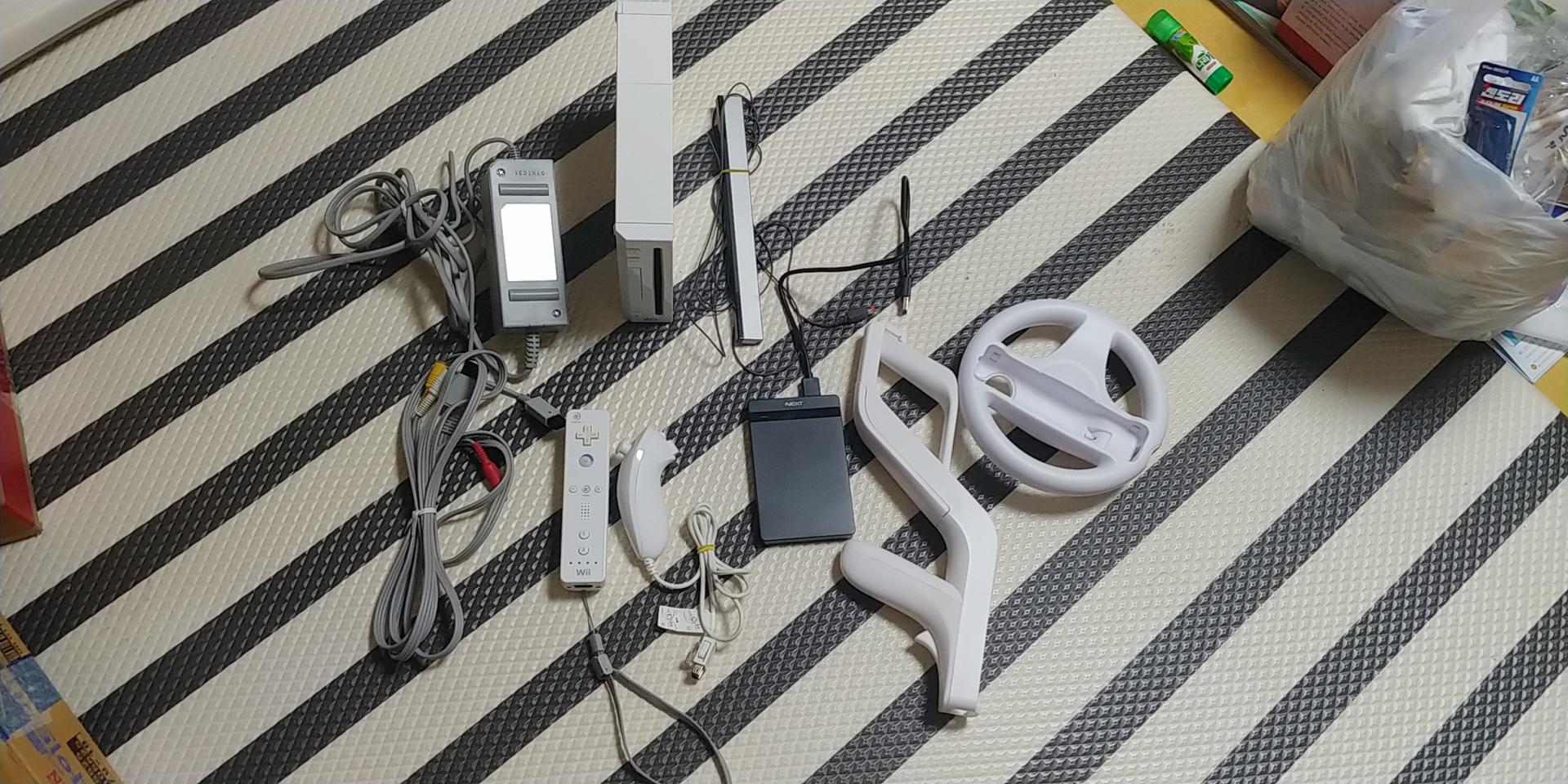 닌텐도위 하드포함 게임 80개 핸들 wii 제퍼건포함