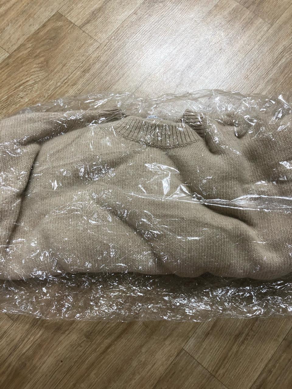 크롭 뒷리본 베이지니트