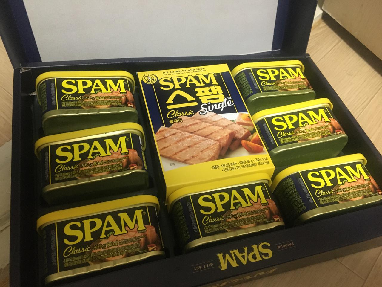 스팸 클래식 200g x 7개 + 스팸클래식 싱글 1개 (택포1.8만)