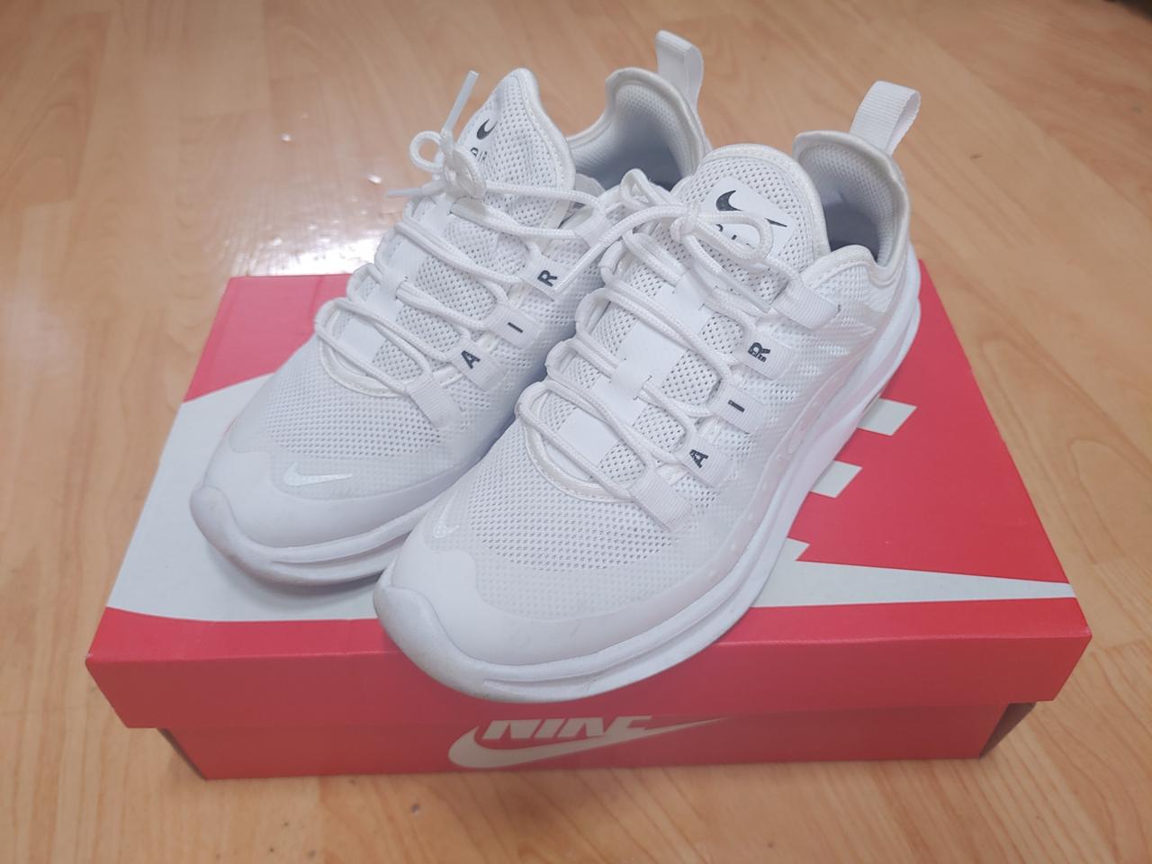 나이키 우먼스 에어맥스 엑시스 런닝화 AA2168-100